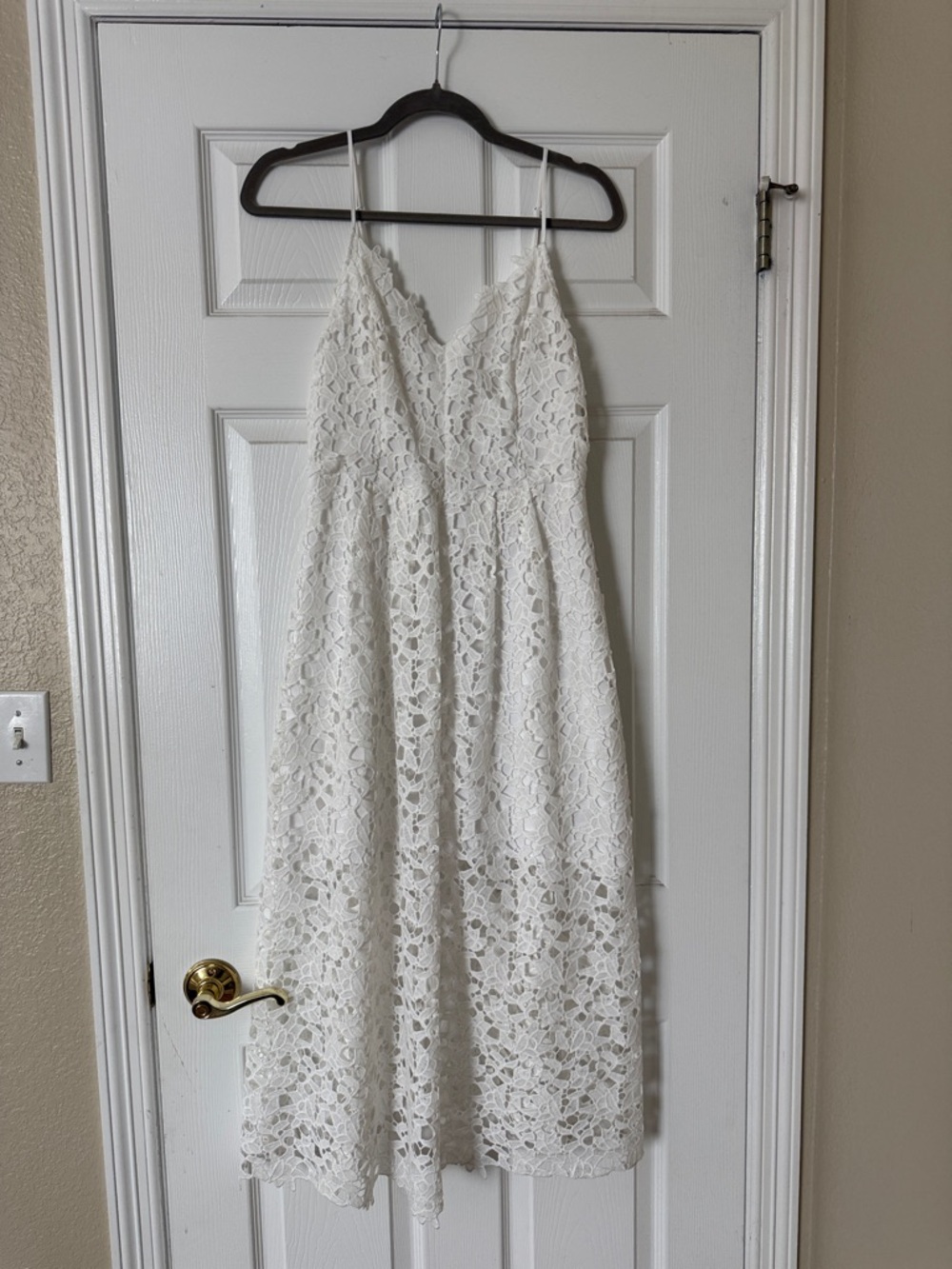 Astr White Lace Midi Dress with V-Neck and Spaghetti Straps